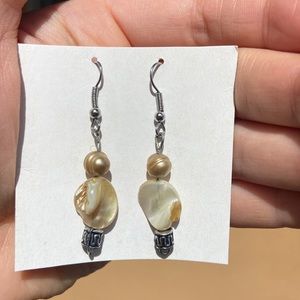 Freshwater Pearl Dangly Earrings